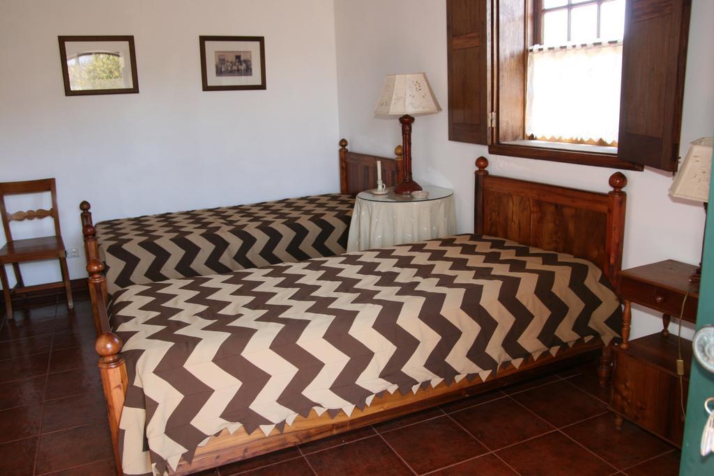 Quinta Dos Figos "5 Trevos Gold" Villa Praia da Vitoria Room photo