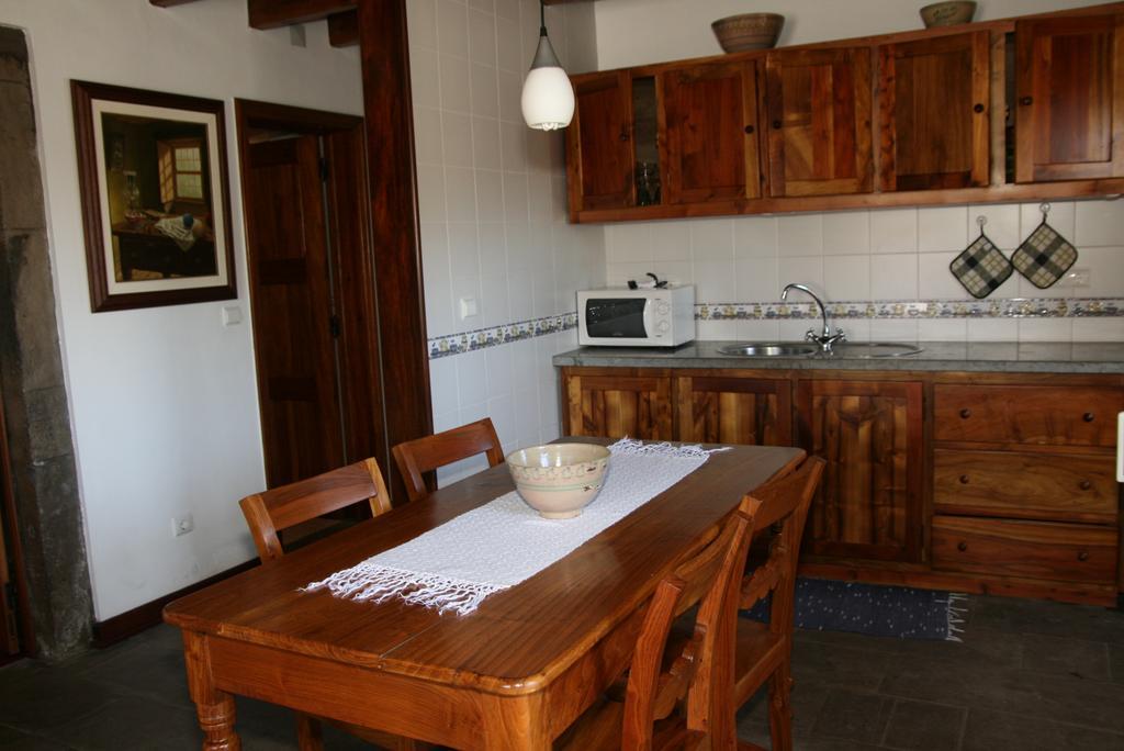 Quinta Dos Figos "5 Trevos Gold" Villa Praia da Vitoria Room photo