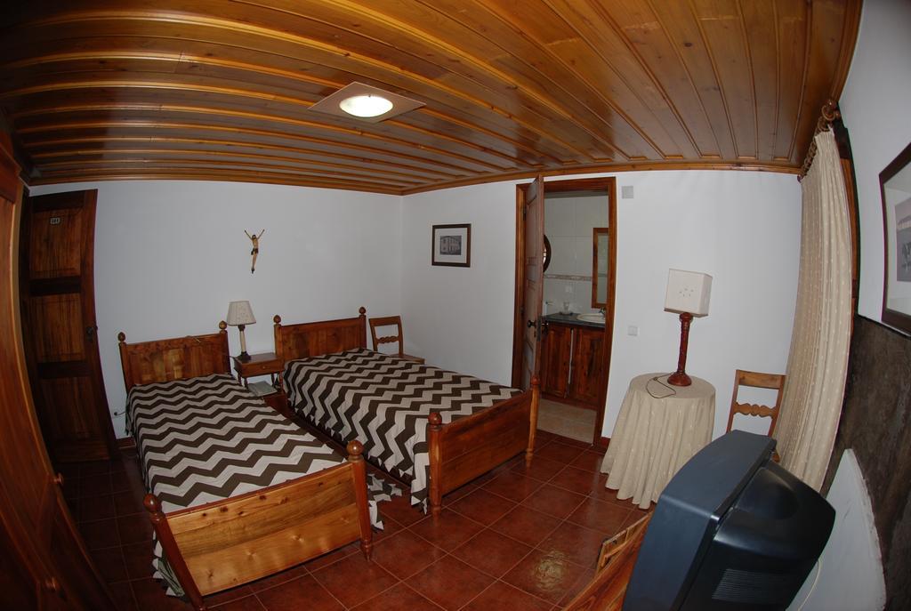 Quinta Dos Figos "5 Trevos Gold" Villa Praia da Vitoria Room photo